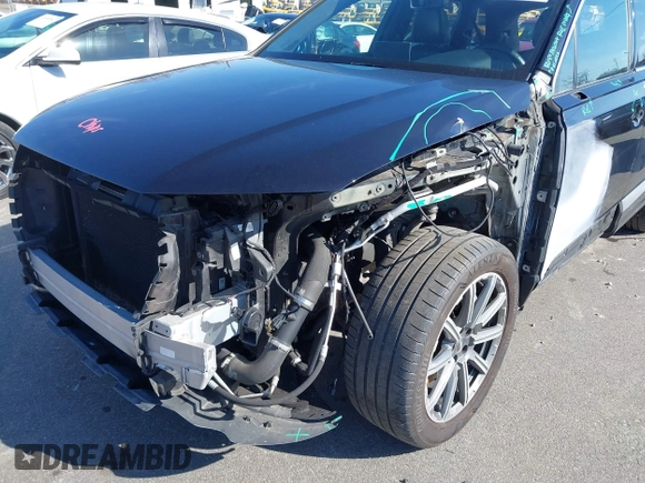 2019 Audi Q7 Premium Plus z VIN WA1LHAF76KD025846, wystawiony jako IAAI lot #41441861 z przebiegiem 79 937 mil mil oraz . Historia ofert i sprzedaży dostępna na DreamBid. Obrazek 18.