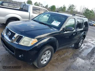 2008 Nissan Pathfinder S with VIN 5N1AR18U48C666940, listed as a IAAI auction lot 41531196 with 209,462 mi miles. Bid and sale history available at carsss.com. Image 2.