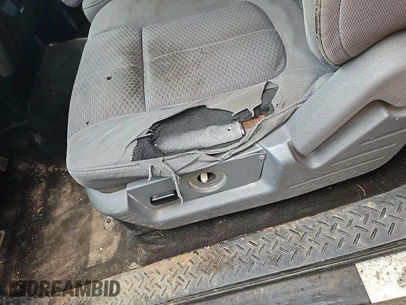 2014 Ford F-150 XL с VIN 1FTFX1ET0EKD33860, выставлен на аукционе IAAI как лот 42587524 с пробегом Не указан миль и . История ставок и продаж доступна на DreamBid. Изображение 17.