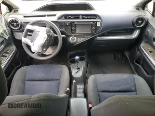 2015 Toyota Prius One z VIN JTDKDTB32F1103011, wystawiony jako Copart lot #57503755 z przebiegiem Nie podano mil oraz Szkoda całkowita • Salvage title. Historia ofert i sprzedaży dostępna na DreamBid. Obrazek 8.