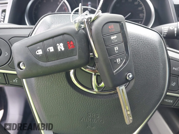 2023 Toyota Camry LE z VIN 4T1C11AK3PU182887, wystawiony jako IAAI lot #42156807 z przebiegiem 33 019 mil mil oraz . Historia ofert i sprzedaży dostępna na DreamBid. Obrazek 11.