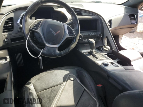 2015 Chevrolet Corvette 1LT z VIN 1G1YB2D73F5110187, wystawiony jako Copart lot #53357065 z przebiegiem 115 387 mil mil oraz Szkoda całkowita • Salvage title. Historia ofert i sprzedaży dostępna na DreamBid. Obrazek 8.
