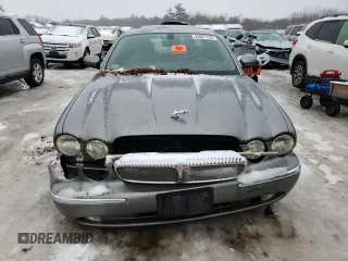 2004 Jaguar XJ with VIN SAJWA71C84SG31392, listed as a Copart auction lot 45021135 with 141,849 mi miles and Non Repairable. Bid and sale history available at carsss.com. Image 5.