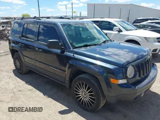 2014 Jeep Patriot Latitude with VIN 1C4NJPFA0ED848908, listed as a IAAI auction lot 41994006 with 131,122 mi miles and . Bid and sale history available at carsss.com. Image 1.