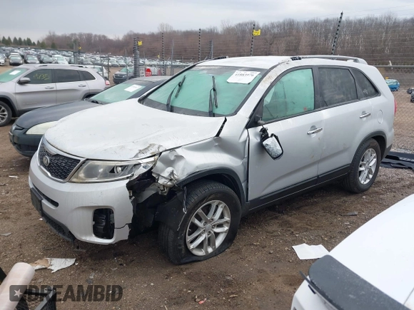 2015 Kia Sorento LX with VIN 5XYKT4A77FG621662, listed as a IAAI auction lot 41883976 with 62,540 mi miles. Bid and sale history available at carsss.com. Image 18.