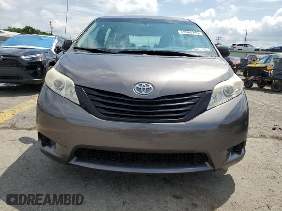 2012 Toyota Sienna с VIN 5TDZK3DCXCS198708, выставлен на аукционе Copart как лот 62806745 с пробегом 172 460 миль миль и Списание • Salvage title. История ставок и продаж доступна на DreamBid. Изображение 5.