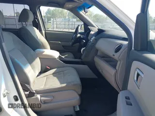 2011 Honda Pilot LX with VIN 5FNYF4H21BB094179, listed as a IAAI auction lot 42012733 with 183,546 mi miles. Bid and sale history available at carsss.com. Image 5.