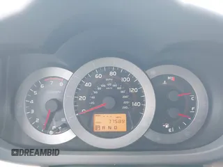 2010 Toyota RAV4 Limited z VIN JTMYK4DV0AD004537, wystawiony jako IAAI lot #40428467 z przebiegiem 77 589 mil mil oraz . Historia ofert i sprzedaży dostępna na DreamBid. Obrazek 7.