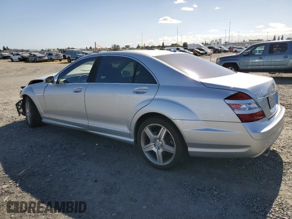 2008 Mercedes-Benz S 550 z VIN WDDNG86X98A210581, wystawiony jako Copart lot #56899455 z przebiegiem 65 763 mil mil oraz Szkoda całkowita • Salvage title. Historia ofert i sprzedaży dostępna na DreamBid. Obrazek 2.