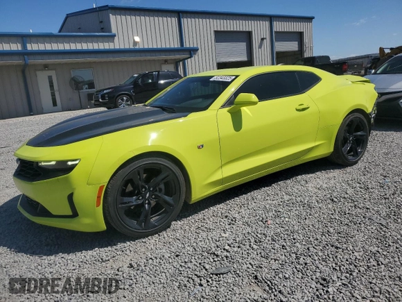 2019 Chevrolet Camaro 1LT z VIN 1G1FA1RX3K0155165, wystawiony jako Copart lot #52343325 z przebiegiem 54 665 mil mil oraz Szkoda całkowita • Salvage title. Historia ofert i sprzedaży dostępna na DreamBid. Obrazek 1.