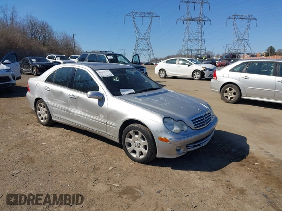 2005 Mercedes-Benz C 240 с VIN WDBRF81J65F662003, выставлен на аукционе IAAI как лот 41678426 с пробегом 109 632 миль миль и . История ставок и продаж доступна на DreamBid. Изображение 1.
