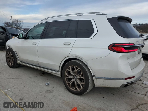 2024 BMW X7 xDrive40i with VIN 5UX23EM05R9U79787, listed as a Copart auction lot 46643245 with 19,793 mi miles and Salvage Title. Bid and sale history available at carsss.com. Image 2.