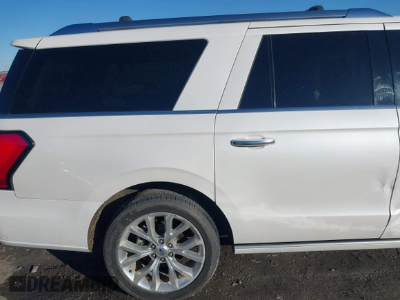 2019 Ford Expedition Max Platinum with VIN 1FMJK1MT4KEA53312, listed as a IAAI auction lot 41035899 with 87,484 mi miles and . Bid and sale history available at DreamBid. Image 18.