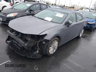 2013 Lexus ES 4dr Sdn with VIN JTHBK1GG1D2055528, listed as a IAAI auction lot 41781276 with 186,228 mi miles. Bid and sale history available at carsss.com. Image 2.