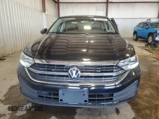2024 Volkswagen Jetta SE with VIN 3VWEM7BU7RM047598, listed as a Copart auction lot 62073545 with 18,603 mi miles and Salvage title. Bid and sale history available at DreamBid. Image 5.