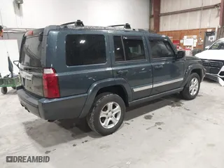 2008 Jeep Commander Limited with VIN 1J8HG58238C111369, listed as a IAAI auction lot 41843591 with 82,276 mi miles. Bid and sale history available at carsss.com. Image 4.
