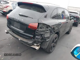 2016 Porsche Cayenne с VIN WP1AA2A24GKA14137, выставлен на аукционе IAAI как лот 42602325 с пробегом 61 865 миль миль и . История ставок и продаж доступна на DreamBid. Изображение 4.