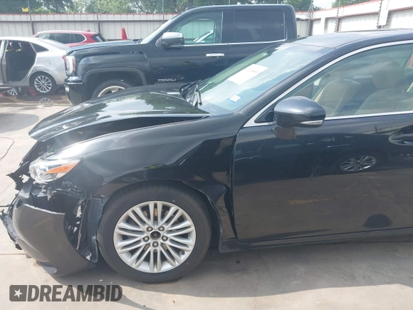 2016 Lexus ES with VIN 58ABK1GG0GU004813, listed as a IAAI auction lot 42114069 with 111,622 mi miles. Bid and sale history available at carsss.com. Image 18.