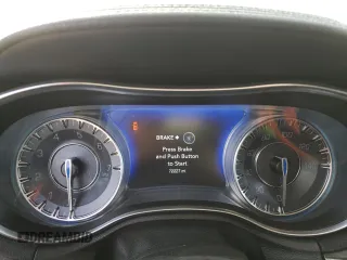 2019 Chrysler 300 Touring with VIN 2C3CCAAG2KH654488, listed as a Copart auction lot 49056915 with 72,227 mi miles and Salvage Title. Bid and sale history available at carsss.com. Image 9.