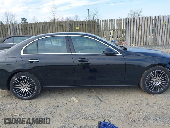 2025 Mercedes-Benz C 300 with VIN W1KAF4HB7SR253109, listed as a IAAI auction lot 41832800 with 703 mi miles and . Bid and sale history available at DreamBid. Image 14.