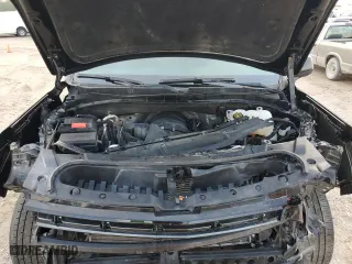 2022 Chevrolet Suburban RST with VIN 1GNSCEKD1NR304560, listed as a Copart auction lot 54498525 with 83,522 mi miles and Salvage Title. Bid and sale history available at carsss.com. Image 12.