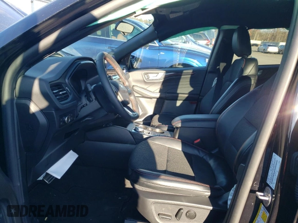 2024 Ford Escape ST-Line with VIN 1FMCU0MZ1RUB25259, listed as a Copart auction lot 83403674 with 4,006 mi miles and Salvage Title. Bid and sale history available at DreamBid. Image 7.
