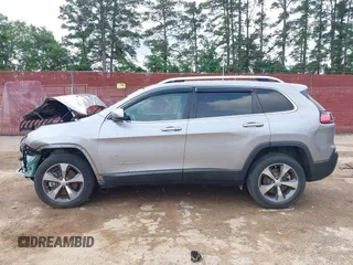 2020 Jeep Cherokee Limited with VIN 1C4PJMDX3LD531197, listed as a IAAI auction lot 42128640 with 98,104 mi miles and . Bid and sale history available at DreamBid. Image 15.