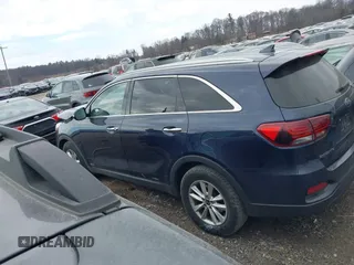 2019 Kia Sorento LX with VIN 5XYPGDA33KG529370, listed as a IAAI auction lot 41667904 with 173,123 mi miles. Bid and sale history available at carsss.com. Image 14.