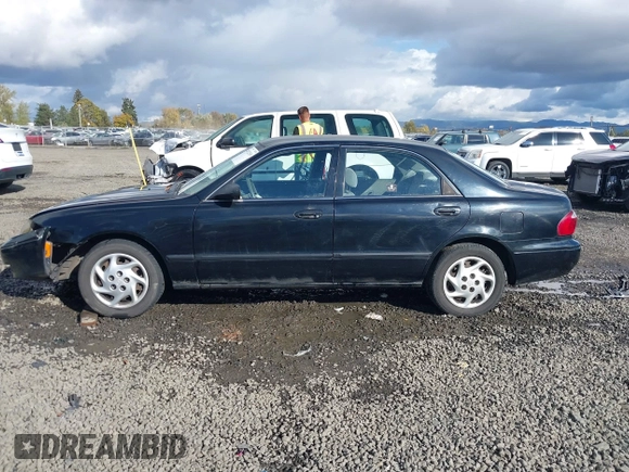 2000 Mazda 626 LX z VIN 1YVGF22CXY5123930, wystawiony jako IAAI lot #40712369 z przebiegiem 210 234 mil mil oraz . Historia ofert i sprzedaży dostępna na DreamBid. Obrazek 14.