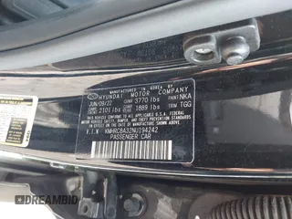 2022 Hyundai Venue SEL z VIN KMHRC8A32NU194242, wystawiony jako IAAI lot #42542113 z przebiegiem 22 869 mil mil oraz . Historia ofert i sprzedaży dostępna na DreamBid. Obrazek 9.