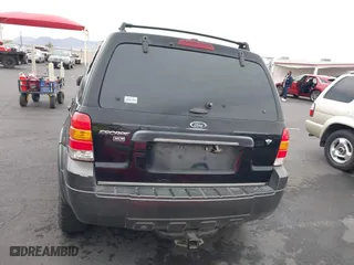 2006 Ford Escape XLT with VIN 1FMYU03156KA42961, listed as a IAAI auction lot 41820423 with 168,212 mi miles. Bid and sale history available at carsss.com. Image 13.