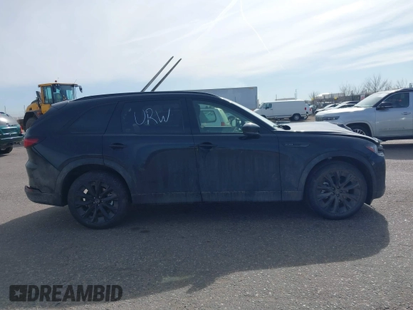 2025 Mazda CX-90 Premium Sport z VIN JM3KKCHD1S1221462, wystawiony jako IAAI lot #41765034 z przebiegiem Nie podano mil oraz . Historia ofert i sprzedaży dostępna na DreamBid. Obrazek 13.