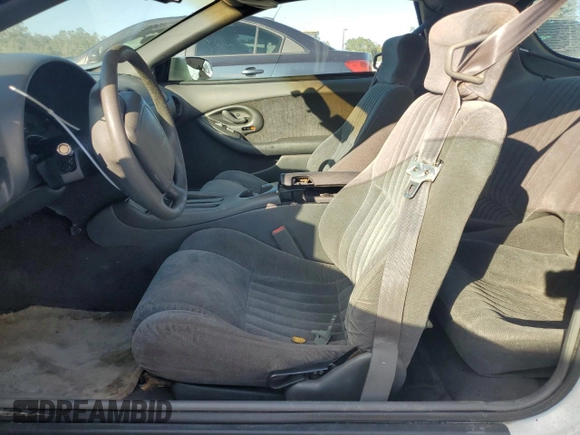 1998 Pontiac Firebird Firebird z VIN 2G2FS22K4W2216654, wystawiony jako Copart lot #87287814 z przebiegiem Nie podano mil oraz Czysty tytuł • Clean title. Historia ofert i sprzedaży dostępna na DreamBid. Obrazek 7.