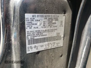 2001 Ford F-150 XLT with VIN 1FTRW07L81KE00951, listed as a Copart auction lot 57348535 with Not provided miles and Salvage title. Bid and sale history available at DreamBid. Image 12.