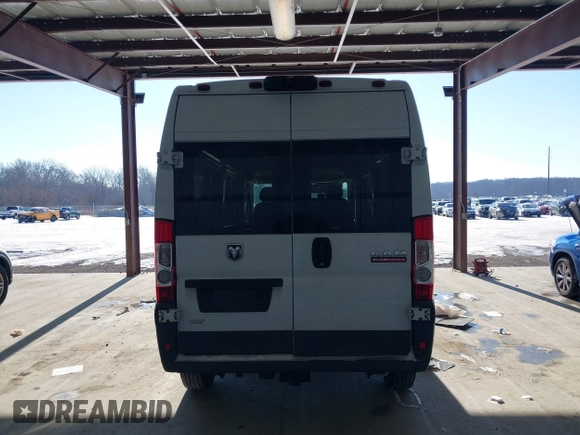 2015 Ram ProMaster Cargo with VIN 3C6TRVDG2FE517217, listed as a IAAI auction lot 41369860 with 87,222 mi miles and . Bid and sale history available at carsss.com. Image 16.