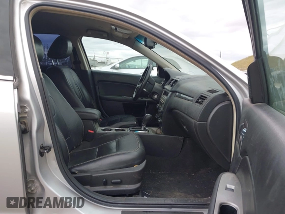 2011 Ford Fusion SEL with VIN 3FAHP0JG3BR330704, listed as a IAAI auction lot 42116994 with 215,020 mi miles. Bid and sale history available at carsss.com. Image 5.