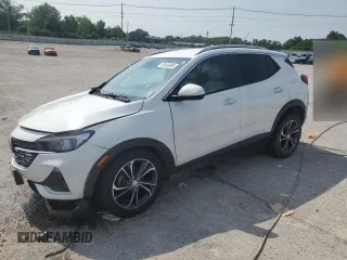 2021 Buick Encore GX Select z VIN KL4MMDSL1MB156699, wystawiony jako Copart lot #60406985 z przebiegiem 80 875 mil mil oraz Szkoda całkowita • Salvage title. Historia ofert i sprzedaży dostępna na DreamBid. Obrazek 1.
