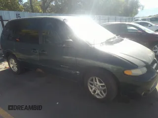 1999 Dodge Caravan z VIN 1B4GP45GXXB514117, wystawiony jako IAAI lot #31318022 z przebiegiem 179 134 mil mil oraz . Historia ofert i sprzedaży dostępna na DreamBid. Obrazek 1.