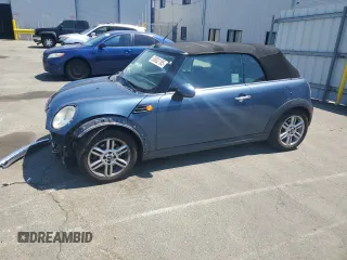 2011 MINI Convertible с VIN WMWZN3C56BTZ78387, выставлен на аукционе Copart как лот 65002185 с пробегом 147 901 миль миль и Чистый • Clean title. История ставок и продаж доступна на DreamBid. Изображение 1.
