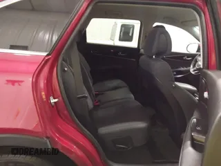 2016 Kia Sorento LX with VIN 5XYPGDA39GG162823, listed as a IAAI auction lot 41744061 with 95,195 mi miles. Bid and sale history available at carsss.com. Image 8.