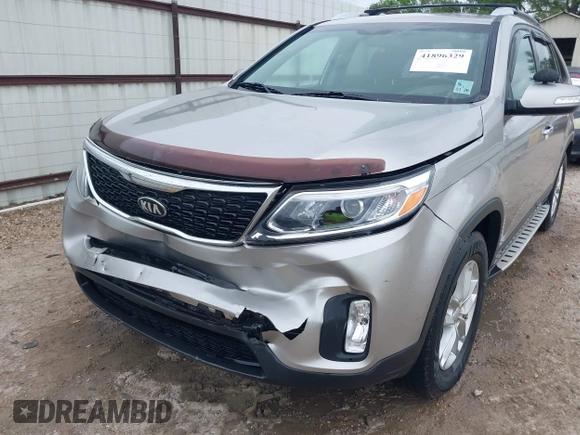 2014 Kia Sorento LX with VIN 5XYKT4A7XEG532862, listed as a IAAI auction lot 41896329 with 97,861 mi miles and . Bid and sale history available at carsss.com. Image 6.