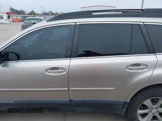 2014 Subaru Outback 2.5i Limited with VIN 4S4BRCLC7E3293659, listed as a IAAI auction lot 41642983 with 137,752 mi miles. Bid and sale history available at carsss.com. Image 14.