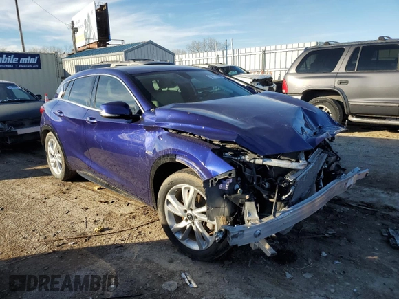 2018 Infiniti QX30 ESSENTIAL with VIN SJKCH5CP5JA053393, listed as a Copart auction lot 80722003 with 42,888 mi miles. Bid and sale history available at carsss.com. Image 4.