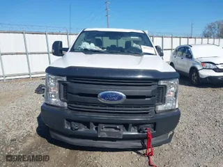 2019 Ford Super Duty F-250 SRW XL with VIN 1FT7W2BT6KEC91075, listed as a IAAI auction lot 40992258 with 218,149 mi miles. Bid and sale history available at carsss.com. Image 12.