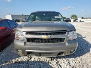 2007 Chevrolet Tahoe LTZ with VIN 1GNFK13047J399819, listed as a Copart auction lot 53885365 with 231,082 mi miles and Clean title. Bid and sale history available at DreamBid. Image 5.