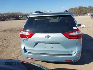 2017 Toyota Sienna XLE Auto Access Seat with VIN 5TDYZ3DCXHS767278, listed as a IAAI auction lot 41639093 with 87,775 mi miles and . Bid and sale history available at DreamBid. Image 16.