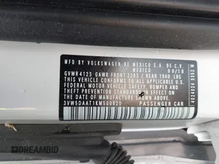 2019 Volkswagen Beetle S с VIN 3VW5DAAT1KM500920, выставлен на аукционе IAAI как лот 42401666 с пробегом Не указан миль и . История ставок и продаж доступна на DreamBid. Изображение 9.