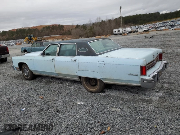 1976 Lincoln Continental z VIN 6Y82A822248, wystawiony jako Copart lot #89287785 z przebiegiem 23 184 mil mil oraz Czysty tytuł • Clean title. Historia ofert i sprzedaży dostępna na DreamBid. Obrazek 2.