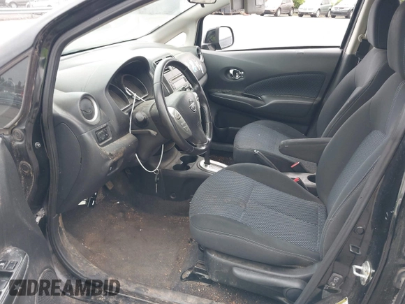 2014 Nissan Note S Plus z VIN 3N1CE2CP2EL353517, wystawiony jako IAAI lot #41961461 z przebiegiem 157 323 mil mil oraz . Historia ofert i sprzedaży dostępna na DreamBid. Obrazek 5.