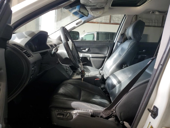 2008 Volvo XC90 I6 with VIN YV4CY982881419507, listed as a Copart auction lot 46617315 with 0 mi miles and Salvage Title. Bid and sale history available at carsss.com. Image 7.